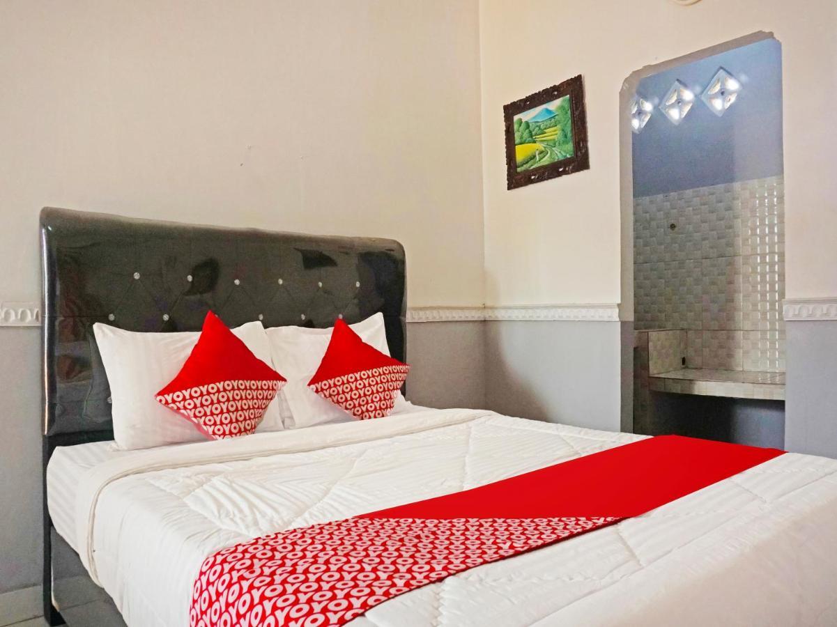 Oyo 90369 An Nur Family Homestay Syariah Cigombong Esterno foto
