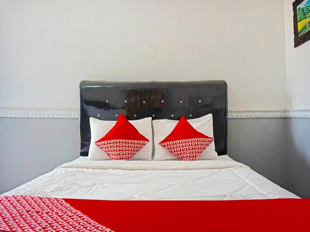 Oyo 90369 An Nur Family Homestay Syariah Cigombong Esterno foto